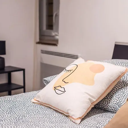 Ou Mentounasc - Duplex Vieille - Free Parking Apartment *