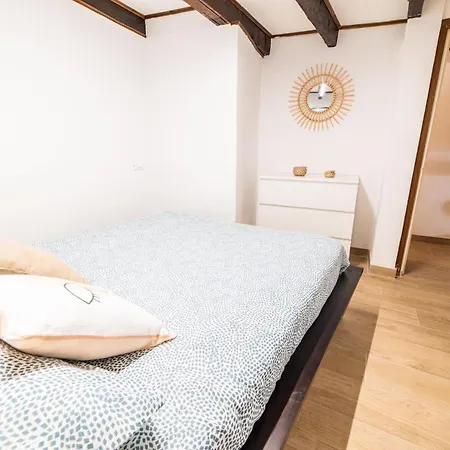 아파트 Ou Mentounasc - Duplex Vieille - Free Parking 멍똥