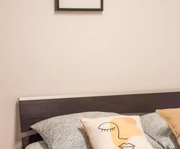 Ou Mentounasc - Duplex Vieille - Free Parking 아파트